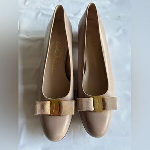 Bow-Accent Nude Leather Ballet Flats
